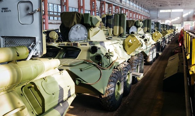 BTR-80 là xe thiết giáp chở quân lưỡng dụng bánh lốp 8x8 (APC) được quân đội Liên Xô đưa vào biên chế năm 1986 để thay thế cho các xe chở quân trước đó là BTR-60 và BTR-70.