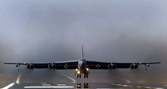 Máy bay ném bom B-52. Nguồn: Reuters.