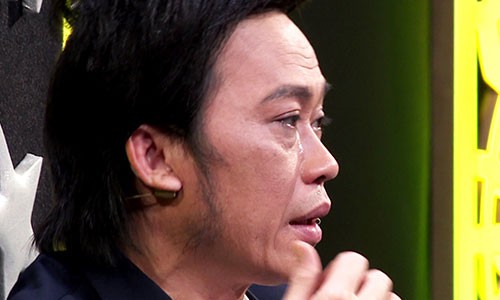 NSƯT Hoài Linh khóc khi xem tiết mục của đội Sắc màu trong "Ngôi sao phương Nam".