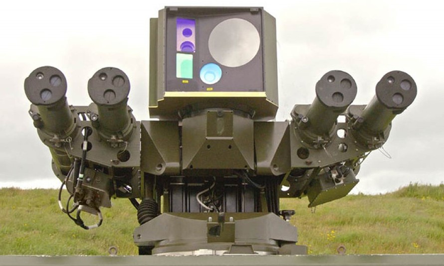 Cảm biến và 4 tên lửa lắp trên tháp pháo của hệ thống THOR. Ảnh: Defence Update.
