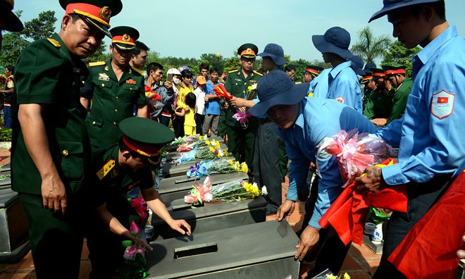 Truy điệu và an táng 30 liệt sĩ hy sinh ở Campuchia