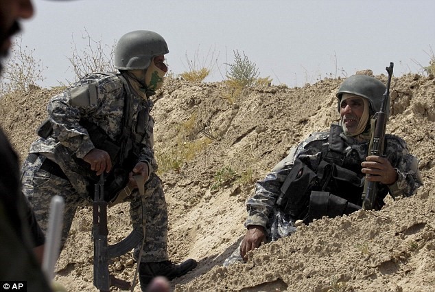 Chính phủ Iraq mở chiến dịch tấn công nhằm chiếm lại thành phố Fallujah từ ngày 22/5. Ảnh: AP.