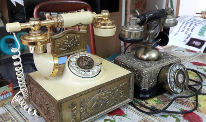 Những mẫu điện thoại xưa còn giữ được nguyên vẹn không còn nhiều. Đây là những mẫu ông Đông quý nhất.