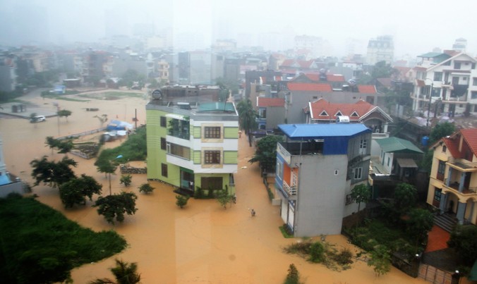Ngập lụt diện rộng tại khu vực phường Bãi Cháy.
