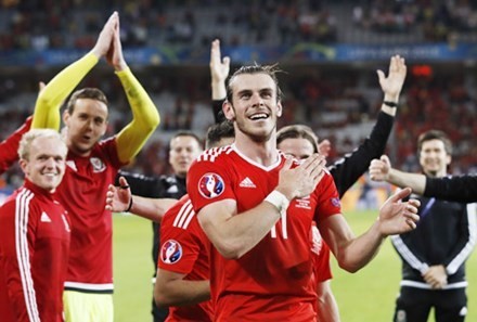 RADIO EURO 7/7: Sau Euro, xứ Wales xếp hạng cao hơn Anh