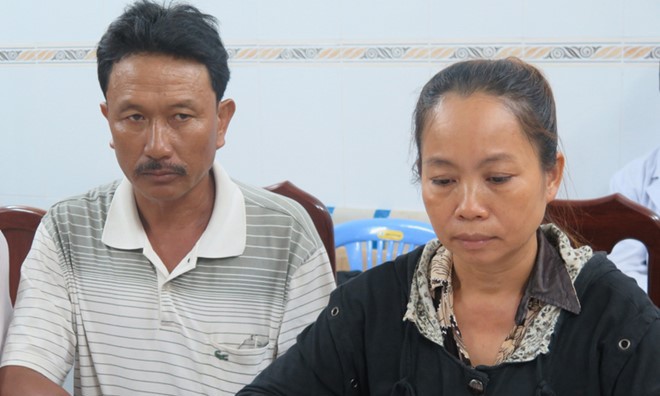 Gia đình nạn nhân bị cưa chân không đồng ý với kết luận của Hội đồng chuyên môn Sở Y tế TP HCM. Ảnh: Khánh Trung. 