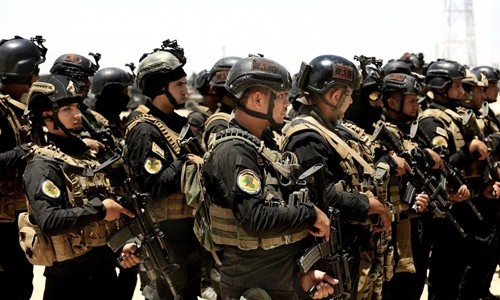 Các binh sĩ thuộc lực lượng chống khủng bố tinh nhuệ Sư đoàn Vàng của Iraq tập trung trước khi tham gia chiến dịch tái chiếm thành phố Fallujah hồi tháng 5. Ảnh: AP.