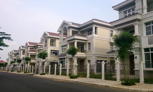 Nhóm hộ gia đình có thu nhập trên 20.000 USD tại Việt Nam được cho là có nhu cầu mua biệt thự, nhà phố rất lớn. Ảnh: Vũ Lê.