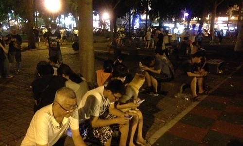 Trò chơi Pokemon đang gây sốt ở Đài Loan. Ảnh: Apple Daily.