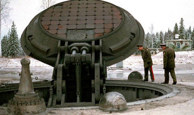 Một hầm ngầm phóng tên lửa dưới mặt đất của Nga. Ảnh: AP.