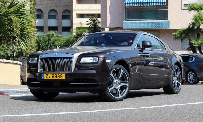 Rolls-Royce Wraith đăng ký ở Luxembourg với biển tứ quý 9.