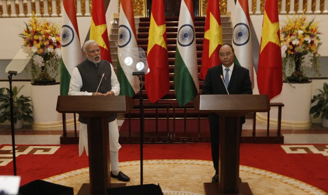 Thủ tướng Nguyễn Xuân Phúc và Thủ tướng Ấn Độ Narendra Modi 
