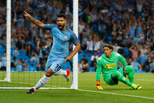 Aguero lập hat-trick, Man City đại thắng tại Champions League