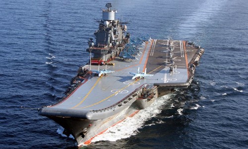 Tàu sân bay Đô đốc Kunetsov của hạm đội Phương Bắc Nga. Ảnh: TASS.