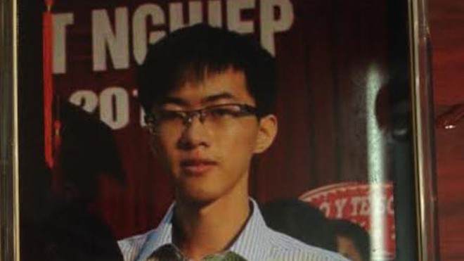 Sinh viên Nguyễn Trần Hoàng Phụng mất tích một cách bí ẩn.