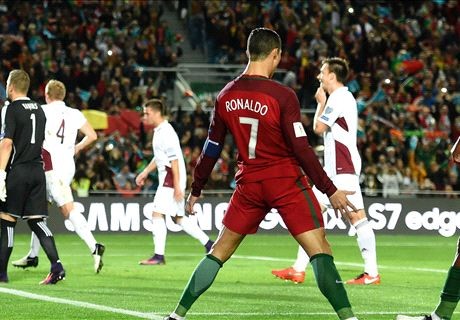 Ronaldo có thêm hai bàn để tự phá kỷ lục ghi bàn cho đội tuyển. Ảnh: Reuters.