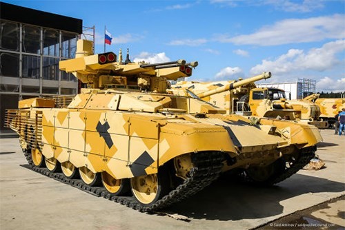 Nguyên mẫu BMPT T-72 phát triển trên khung gầm xe tăng T-72.