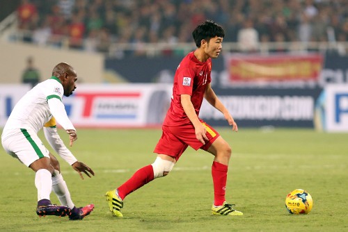 Xuân Trường thi đấu xuất sắc trong màu áo tuyển Việt Nam năm 2016, và là cầu thủ hiếm hoi nhiều lần được đá chính ở giải đấu nước ngoài. Ảnh: Đức Đồng.