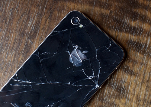Apple bị thua kiện tại Đan Mạch vì dùng iPhone 4 tân trang thay thế khi bảo hành.