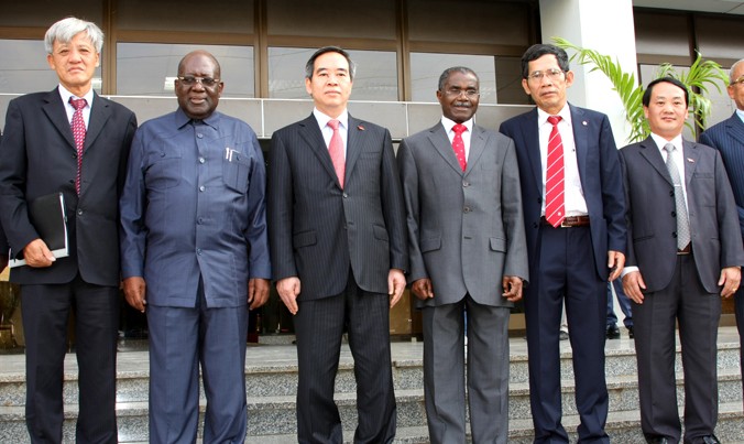 Việt Nam - Angola cùng nghiên cứu hợp tác về kinh tế