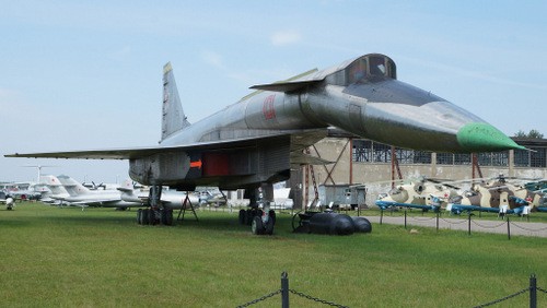 Bản mẫu Sukhoi T-4 duy nhất còn tồn tại. Ảnh: Flickr.