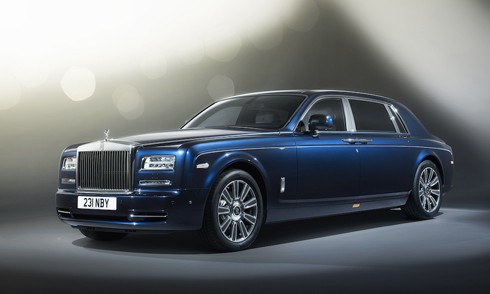 Rolls-Royce Phantom, biểu tượng của sang trọng và quyền lực.
