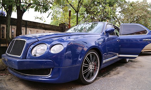 Xe ôtô Bentley Mulsanne được đấu giá thu về 1,61 tỷ đồng. Ảnh: Hoàng Táo