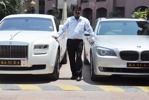 Ramesh Babu sở hữu khoảng 150 chiếc xe sang. Ảnh: India TV News.