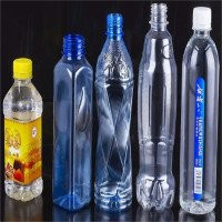 Giật mình với ổ vi khuẩn kinh hoàng trong những chai nhựa tái sử dụng