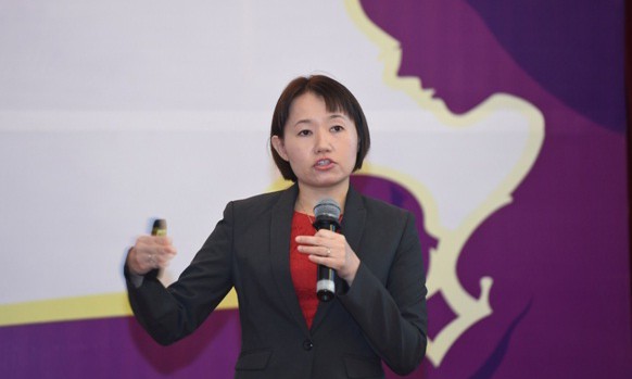 TS. Low Yen Ling, Trung tâm Nghiên cứu & Phát triển, Abbott Nutrition châu Á Thái Bình Dương phát biểu tại sự kiện ra mắt hướng dẫn.