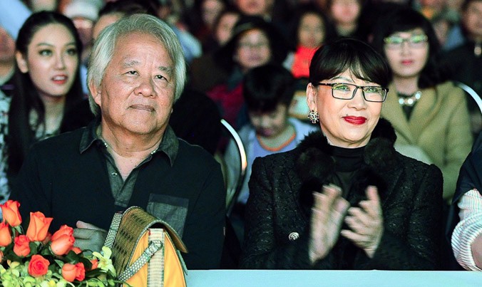 Gia đình bà Trịnh Vĩnh Trinh tại đêm nhạc TCS tại Đà Lạt ngày 8/4.