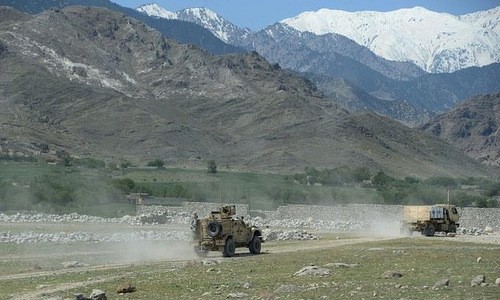 Đoàn xe tuần tra của Mỹ tại tỉnh Nangarhar. Ảnh: AFP.