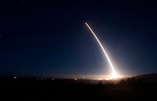 Hình ảnh một vụ phóng tên lửa Minuteman 3 của Mỹ. Ảnh: AP