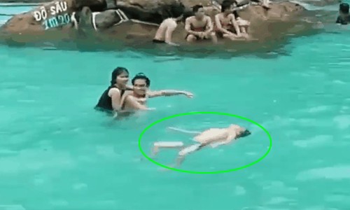 Tin nóng 24H: Bé trai bị đuối nước trước mặt hàng chục người không ai biết