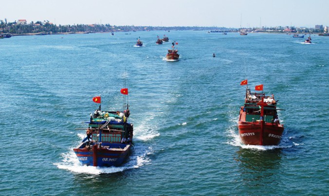 Bộ NN&PTNT đề nghị các địa phương động viên ngư dân ra khơi sản xuất bình thường trên vùng biển chủ quyền của Việt Nam.