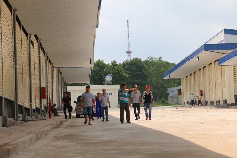 Chợ đầu mối nông sản lớn nhất Đông Nam Bộ đi vào hoạt động.