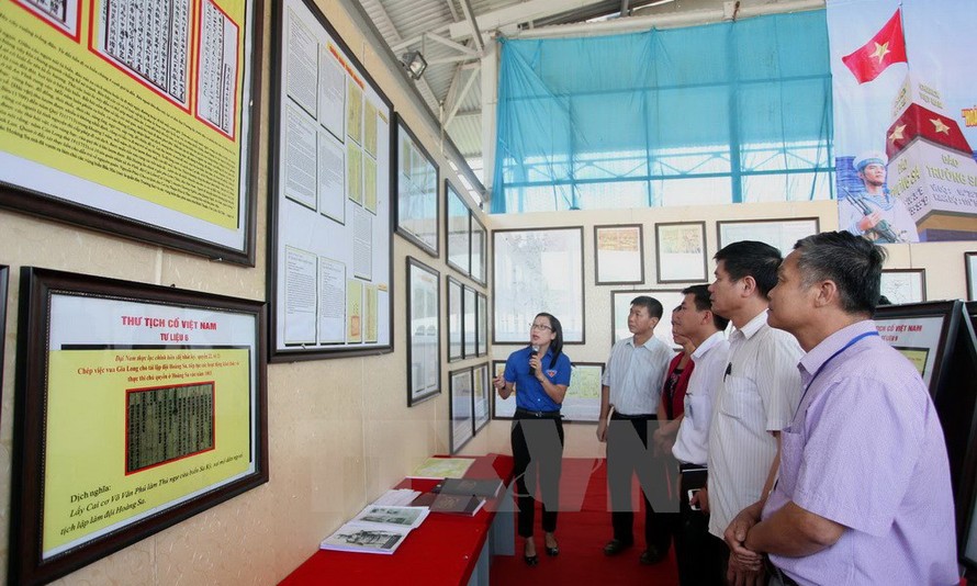 Triển lãm trưng bày Hoàng Sa, Trường Sa của Việt Nam.