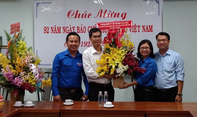 Thành Đoàn TPHCM thăm và chúc mừng cơ quan đại diện báo Tiền Phong.