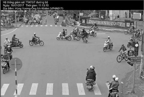 Hình ảnh camera giao thông hỗ trợ ghi hình xử phạt các phương tiện giao thông vi phạm ở Đà Nẵng.