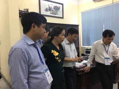 Kiểm tra thi tại trường THPT Lê Hồng Phong, TP Cẩm Phả, Quảng Ninh.