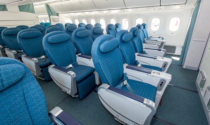 Hạng ghế phổ thông đặc biệt trên tàu bay của Vietnam Airlines.