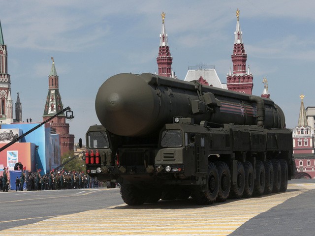 Tên lửa đạn đạo liên lục địa Yars của Nga. Ảnh: AP.