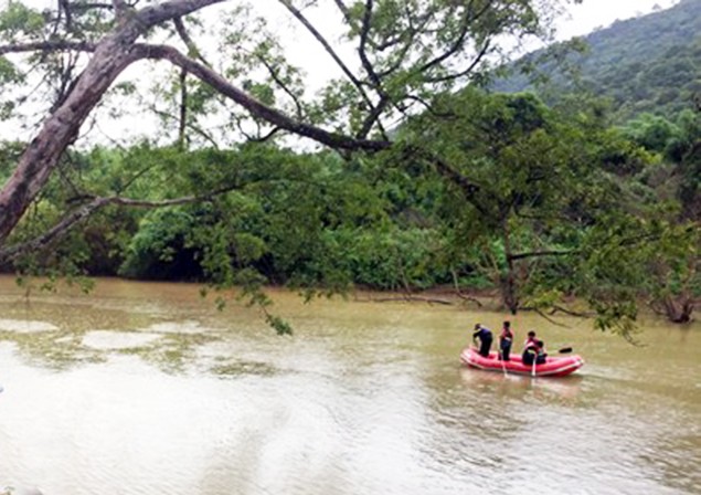 Tìm kiếm người bị mất tích trên sông K’Rông Nô.