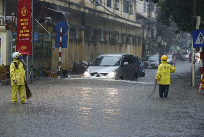 Khu vực Hà Nội có mưa dông đến ngày 6/8. Ảnh: Như Ý.