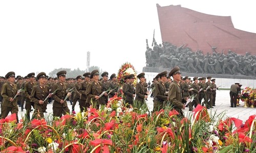 Binh sĩ Triều Tiên kỷ niệm ngày quốc khánh tại Bình Nhưỡng. Ảnh: KCNA.