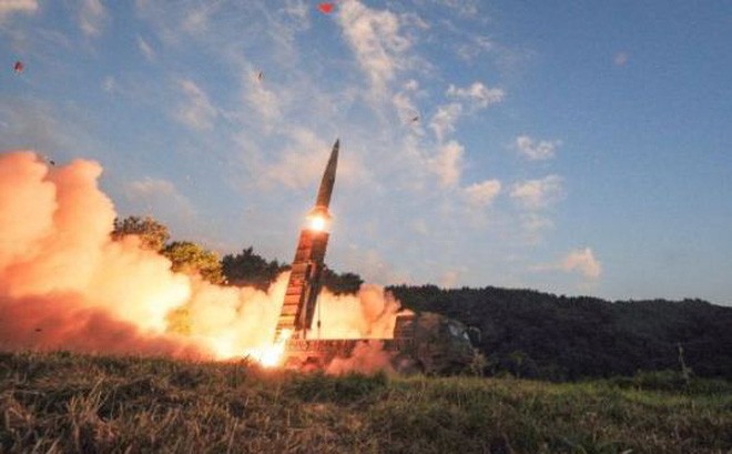 Tên lửa đạn đạo Hynmoo II của Hàn Quốc. Ảnh: AP