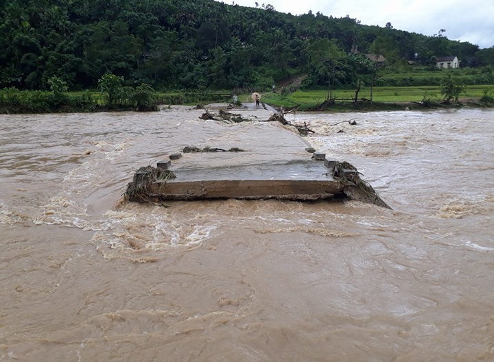 Bảy người chết và mất tích do mưa lũ ở Nghệ An