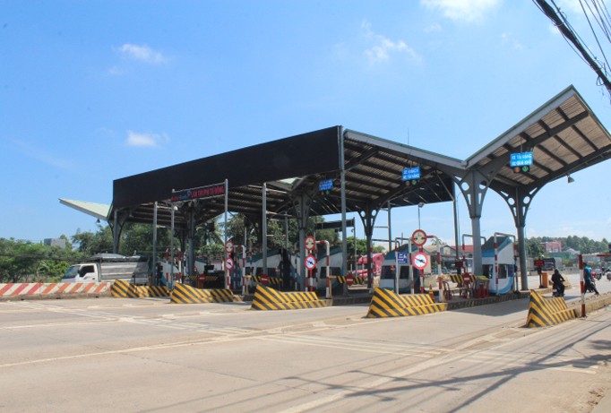 Trạm thu phí Quốc lộ 1 đoạn tránh TP Biên Hòa trong những ngày ngưng thu phí.