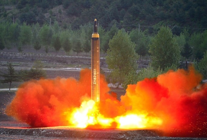 Tên lửa Triều Tiên trong một lần phóng thử. Ảnh: KCNA. 