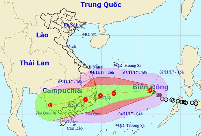Hồi 16h ngày 2/11, vị trí tâm bão ở vào khoảng 13,1 độ Vĩ Bắc; 116,2 độ Kinh Đông, cách bờ biển Khánh Hòa-Ninh Thuận khoảng 750km về phía Đông. Sức gió mạnh nhất ở vùng gần tâm bão mạnh cấp 9 (75-90km/giờ), giật cấp 11. (Ảnh: NHCMF).